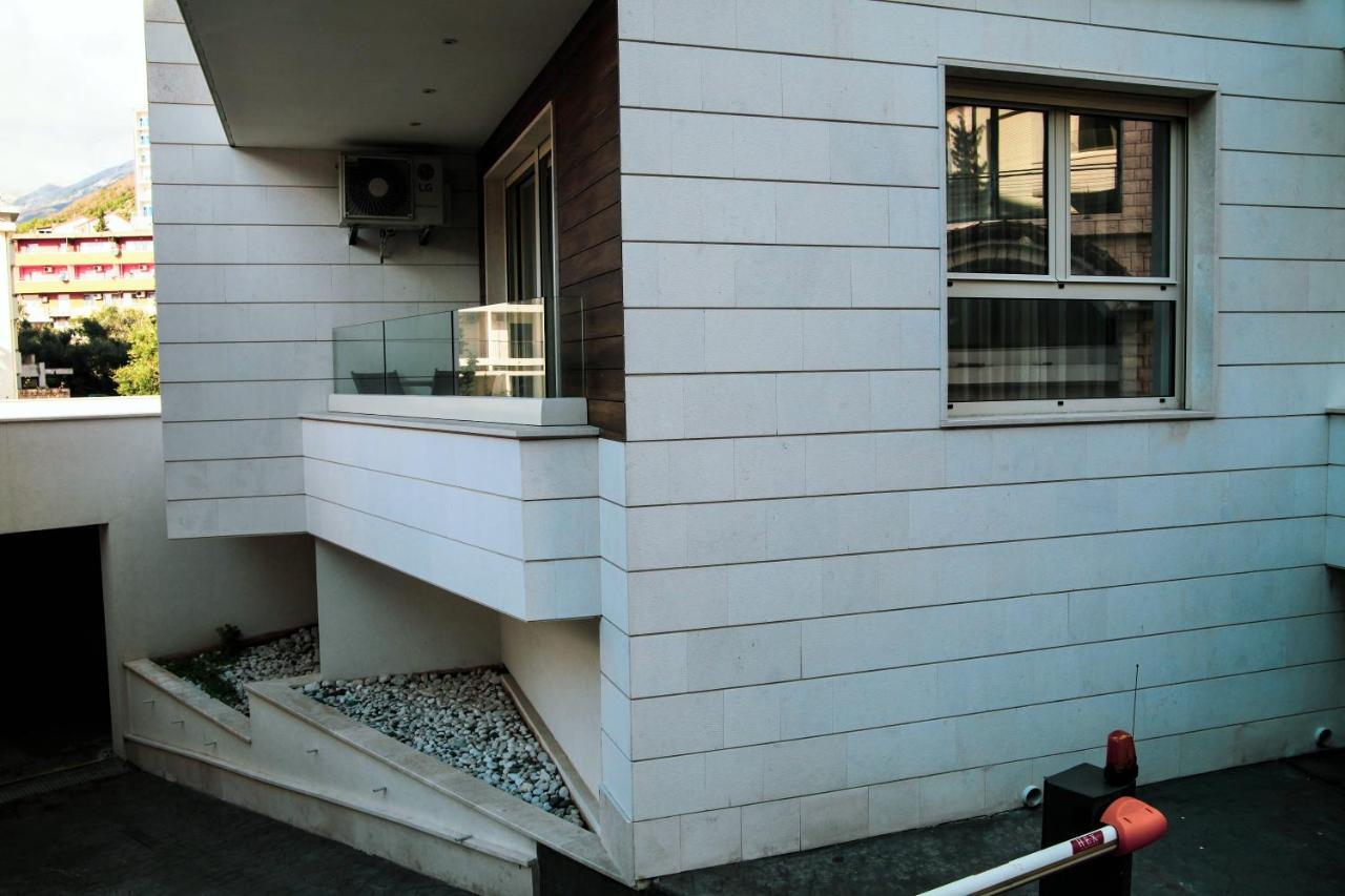 Apartments Lm Residence Рафаиловичи Екстериор снимка